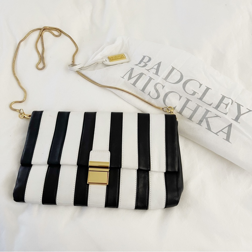 Badgley Mischka black and white bag